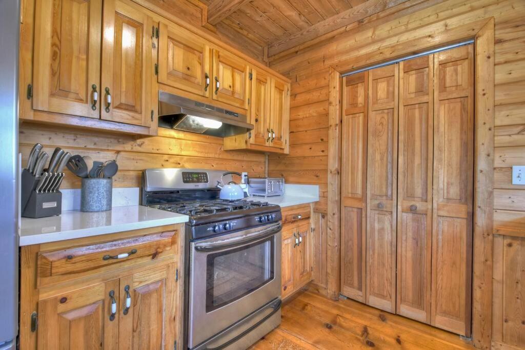Waywish Waterfront Cabin In Blue Ridge Mountains Exterior photo